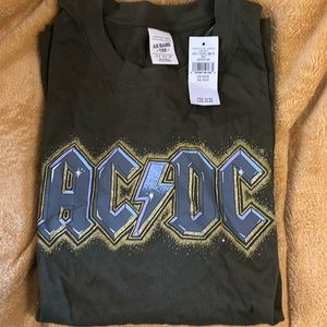 NWT American Eagle XS/S AC/DC shirt